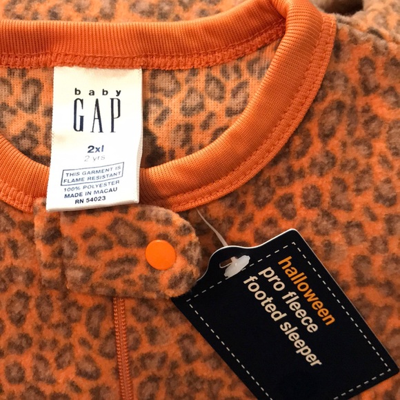 New footed sleeper - Picture 3 of 5